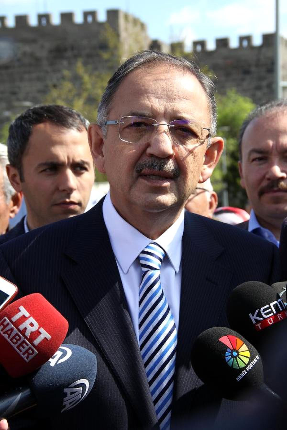 Özhaseki: Yeni Bir Parti Kurmak İsteyen Varsa Buyursun Kursun