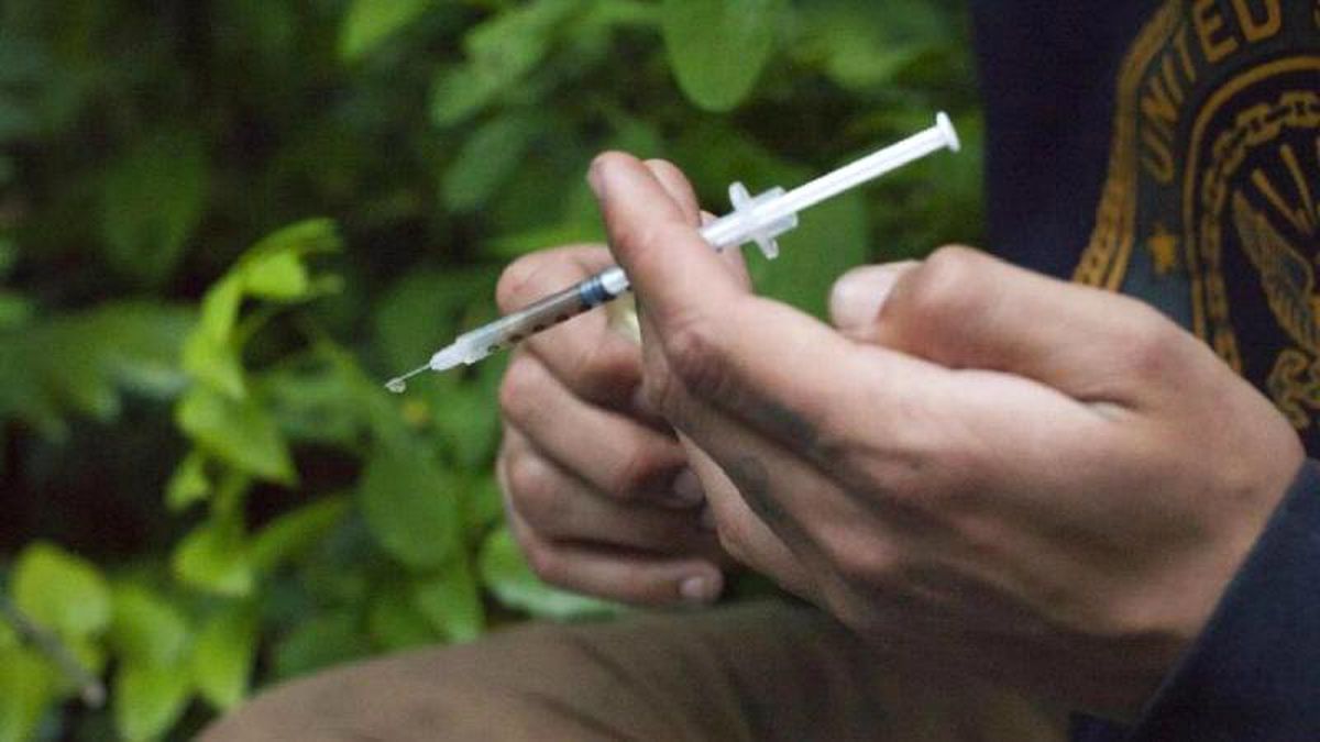 Pakistan\'da Aynı Şırıngayı Kullanan Doktor 90 Hastaya Hıv Bulaştırdı