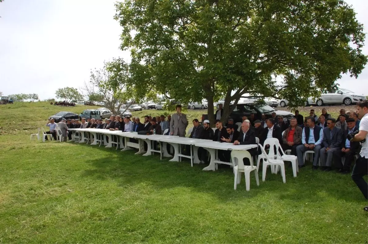 Tekirdağ\'da Yüzlerce Vatandaş Yağmur Duasına Katıldı