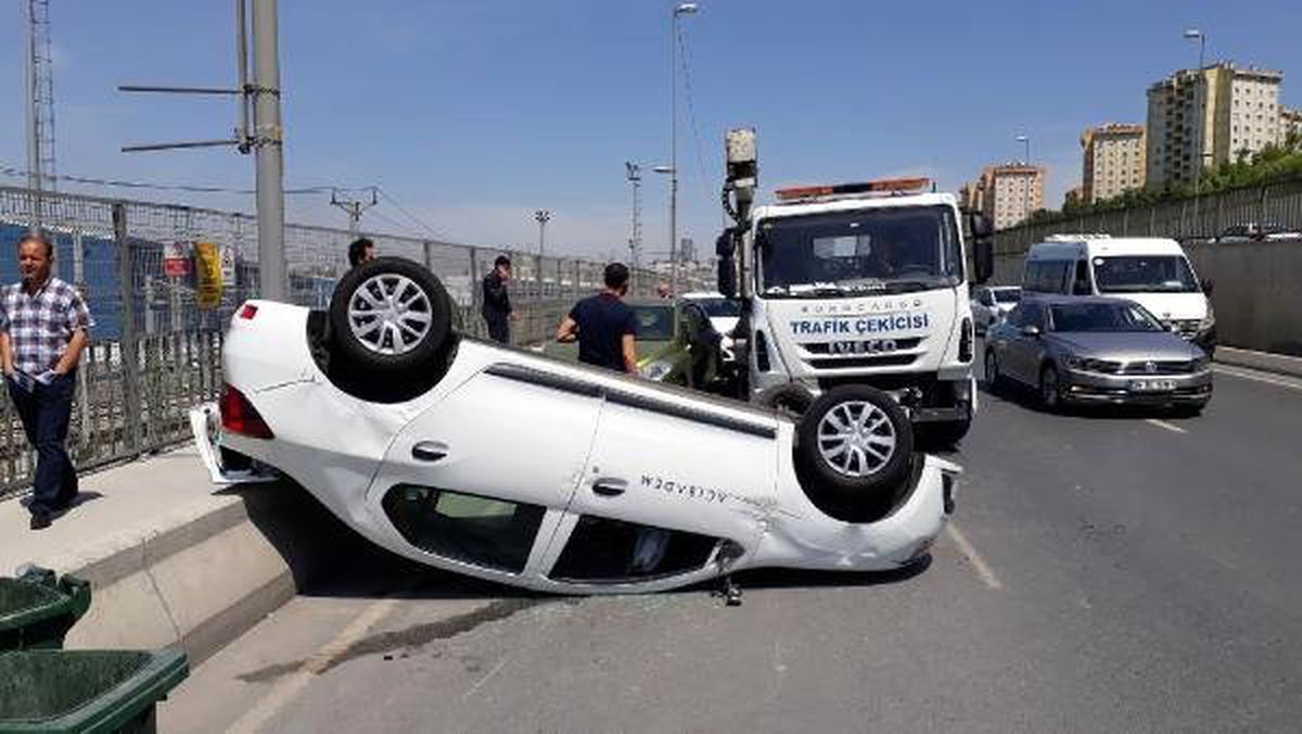 Ters Dönen Araçtan Burnu Bile Kanamadan Çıktı