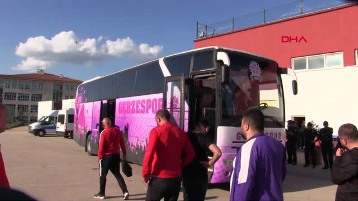 Tokat Küme Düşen Takımın Otobüsü, Futbolcuları Statta Bırakıp Gitti