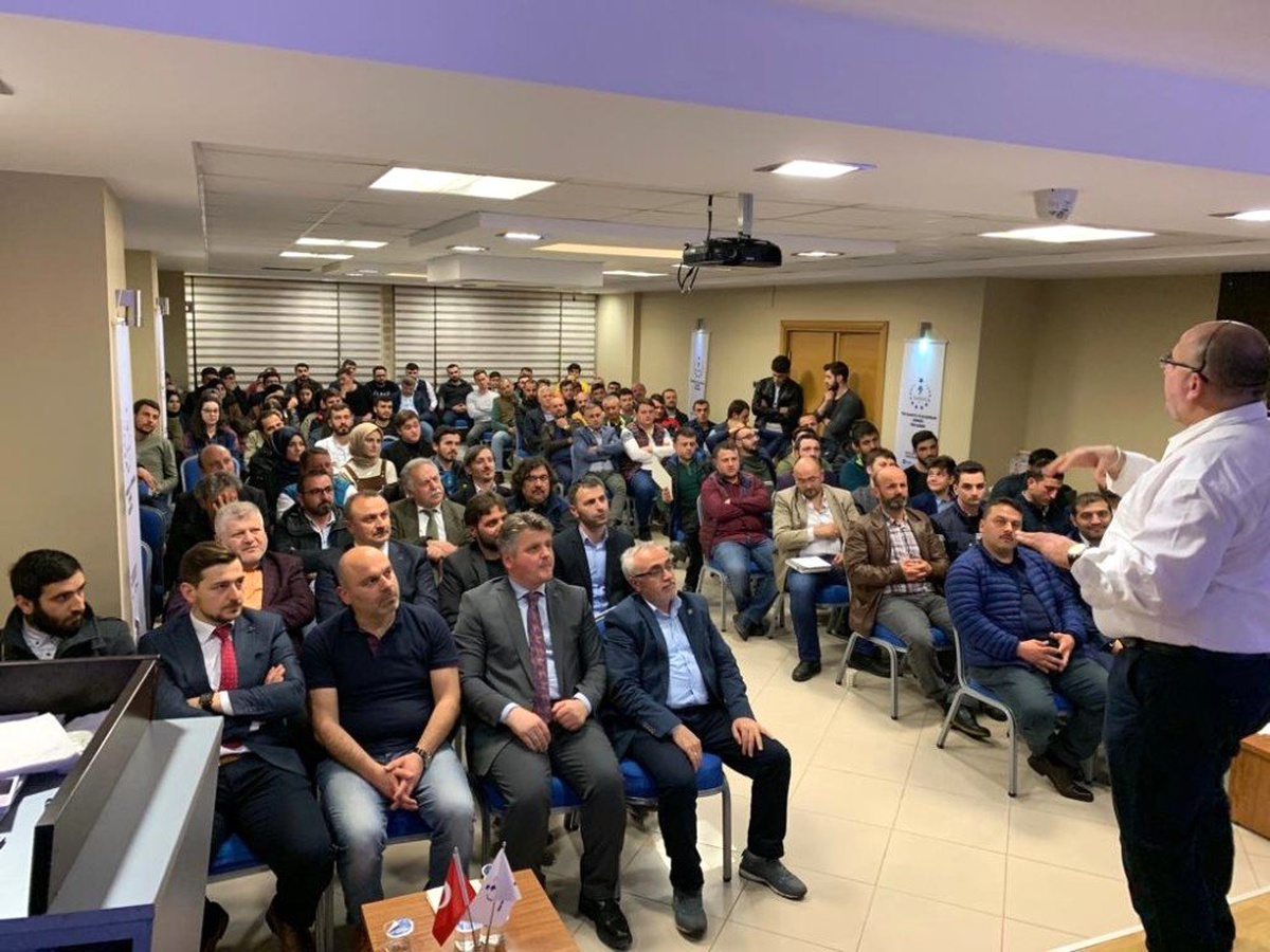 Tümsiad Rize Şubesinden \'İletişim ve Motivasyon\' Konferansı