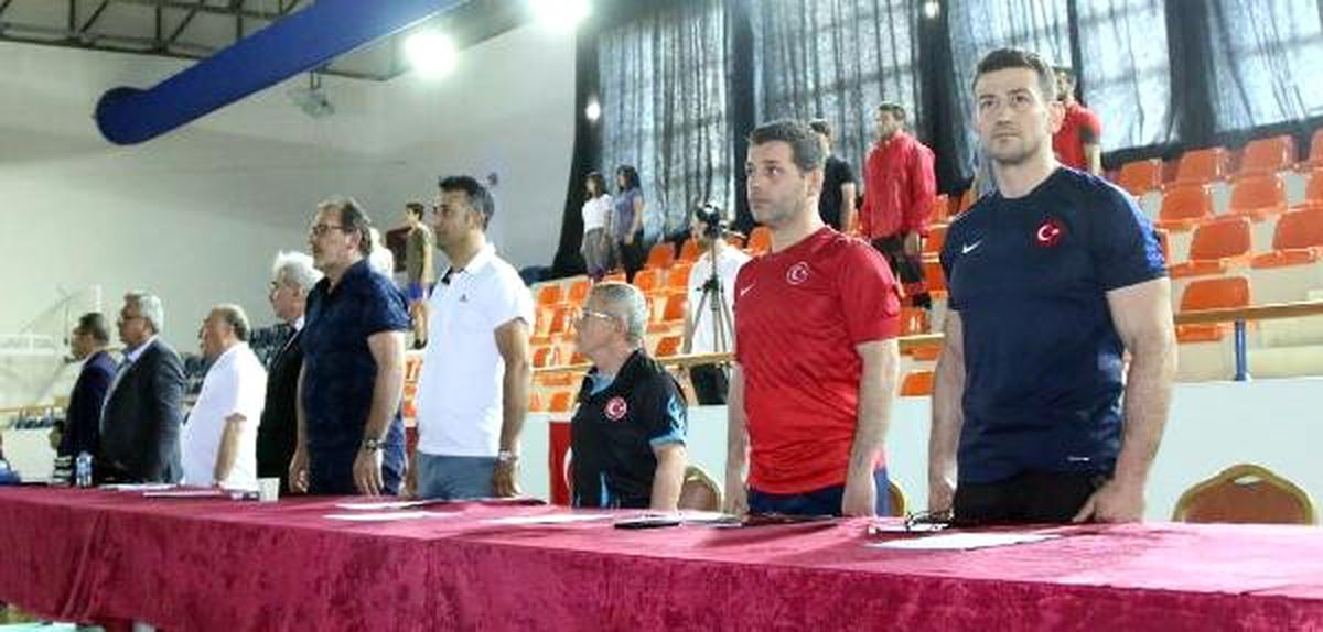 U23 Türkiye Grekoromen Güreş Şampiyonası Başladı