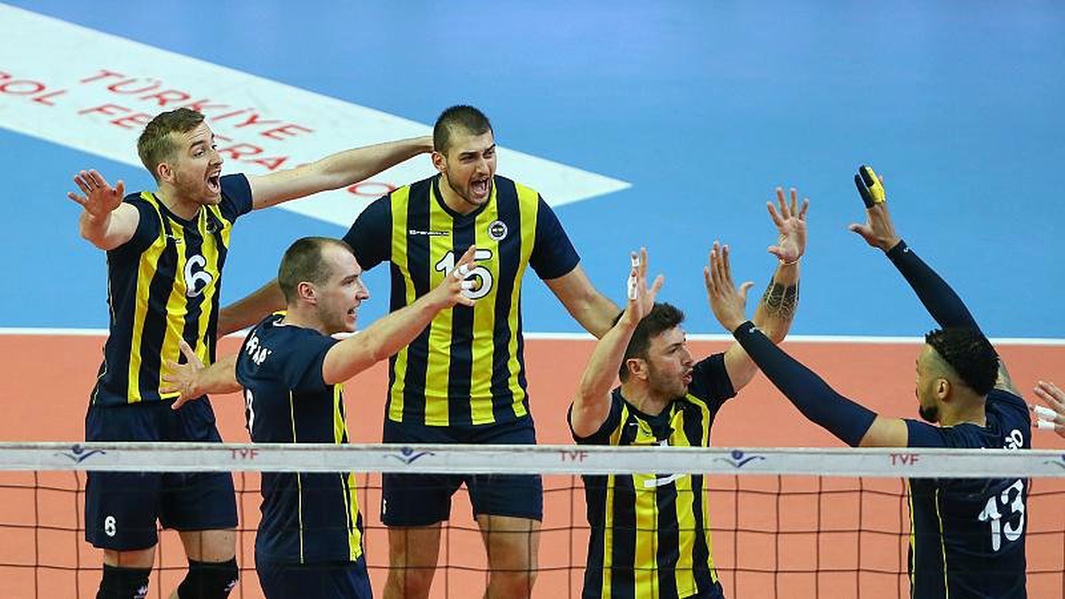 Voleybol Efeler Ligi\'nde Arkas Spor\'u 3-0 Mağlup Eden Fenerbahçe Şampiyon Oldu