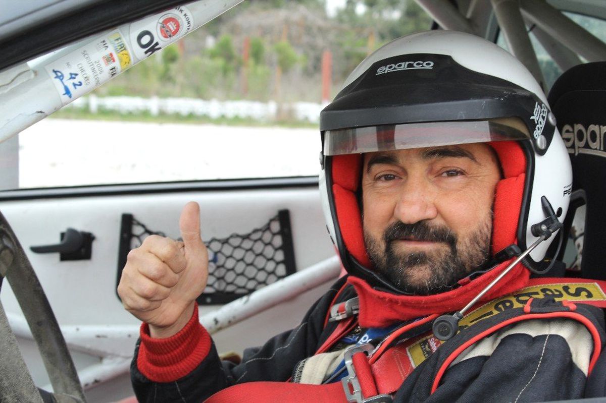 Yaşamaz\' Denilen Ünlü Yarış Pilotu \'Kanserin İlacını Pistlerde\' Buldu