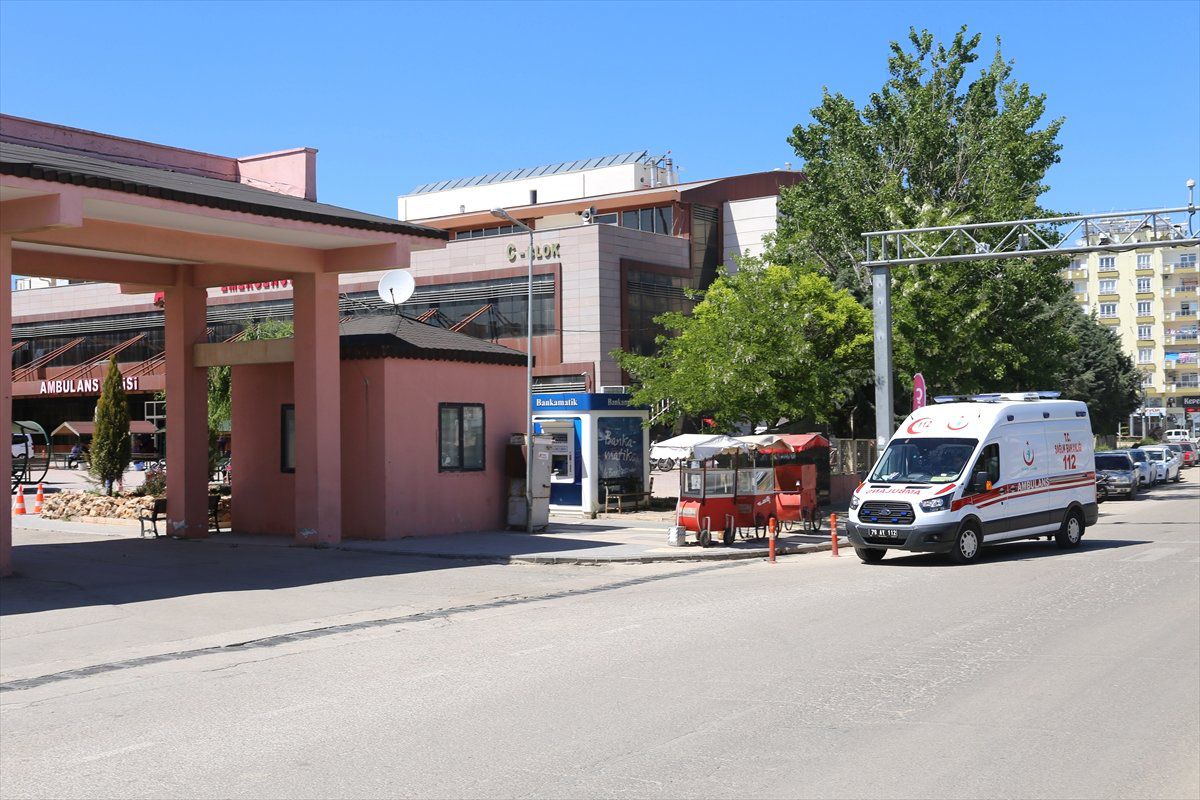 Zeytin Dalı Harekat Bölgesinde Bir Asker Şehit Oldu