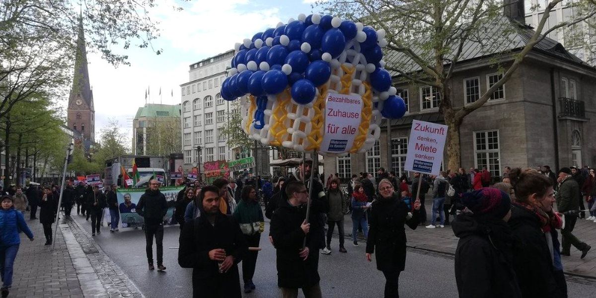 Almanlar Kira Artışlarını Protesto Etti
