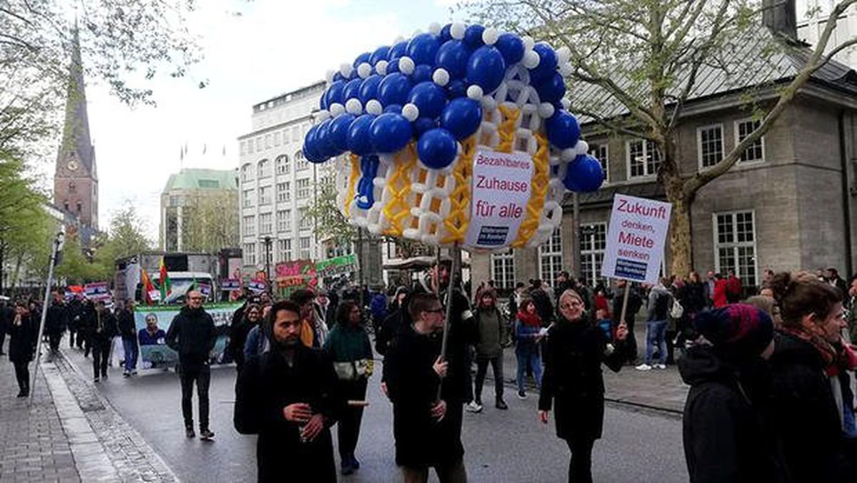 Almanlar Kira Artışlarını Protesto Etti