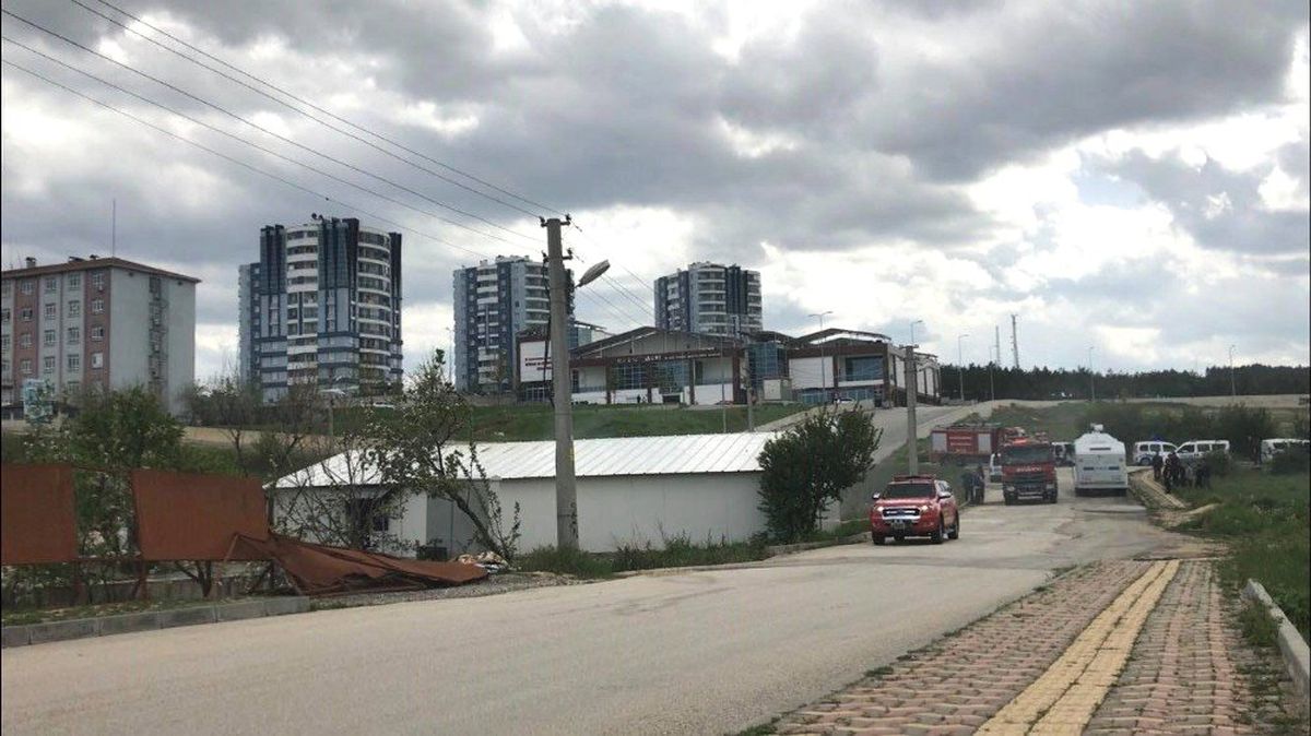 Barakada Çıkan Yangını Toma Söndürdü
