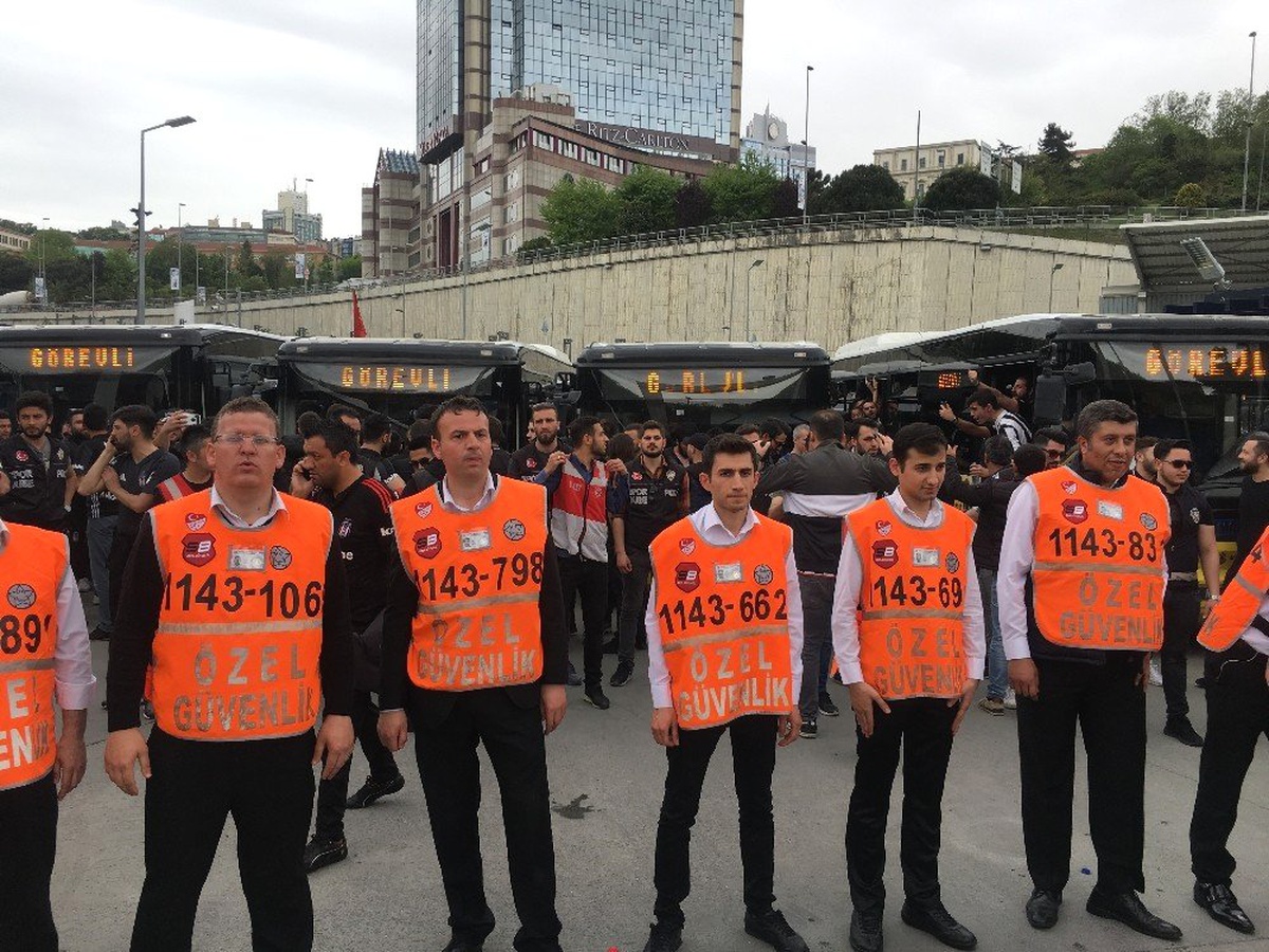 Beşiktaş Taraftarı Galatasaray Derbisi İçin Yola Çıktı