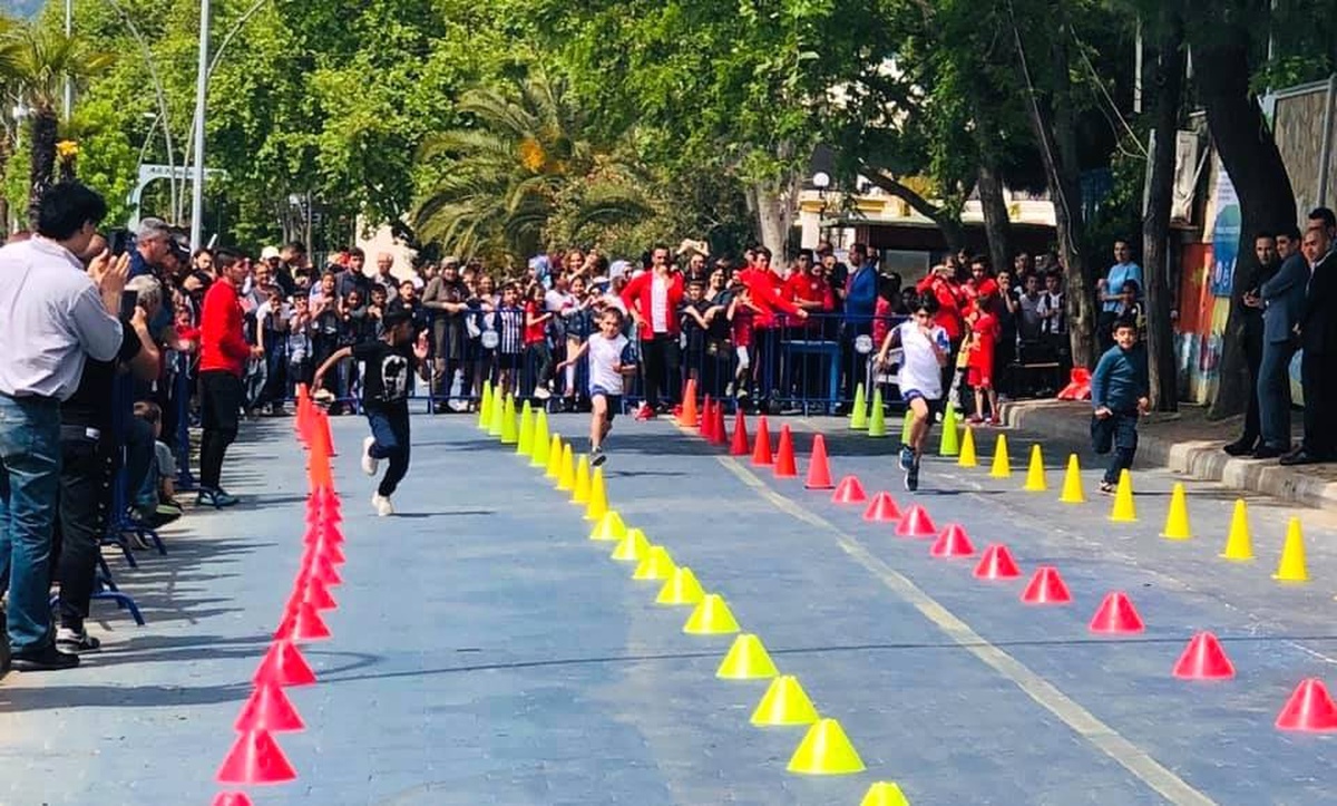 Erdek\'te Küçük Sporcular Yarıştı