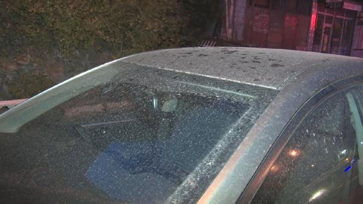 İstanbul\'a Gece Çamur Yağdı, Sürücüler Soluğu Oto Yıkamacılarda Aldı
