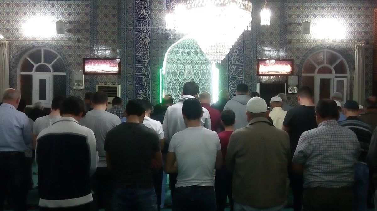 İzmir\'de İlk Teravih Heyecanı