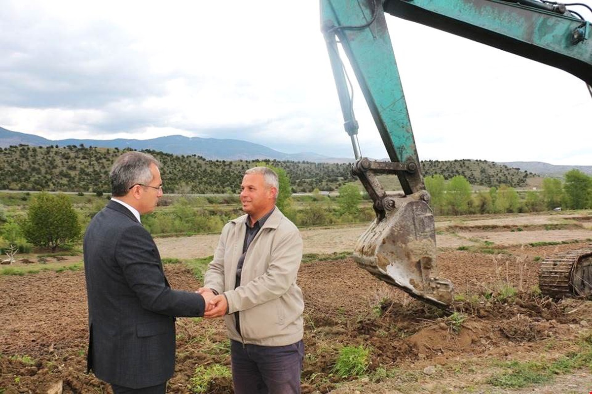 Kaymakam Pişkin, Sulama Kanallarında İncelemelerde Bulundu