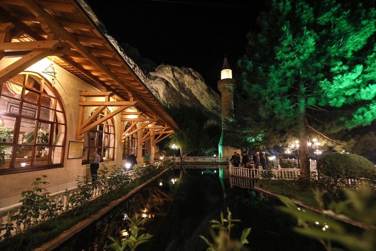 Ramazan Ayının İlk Teravih Namazı Kılındı