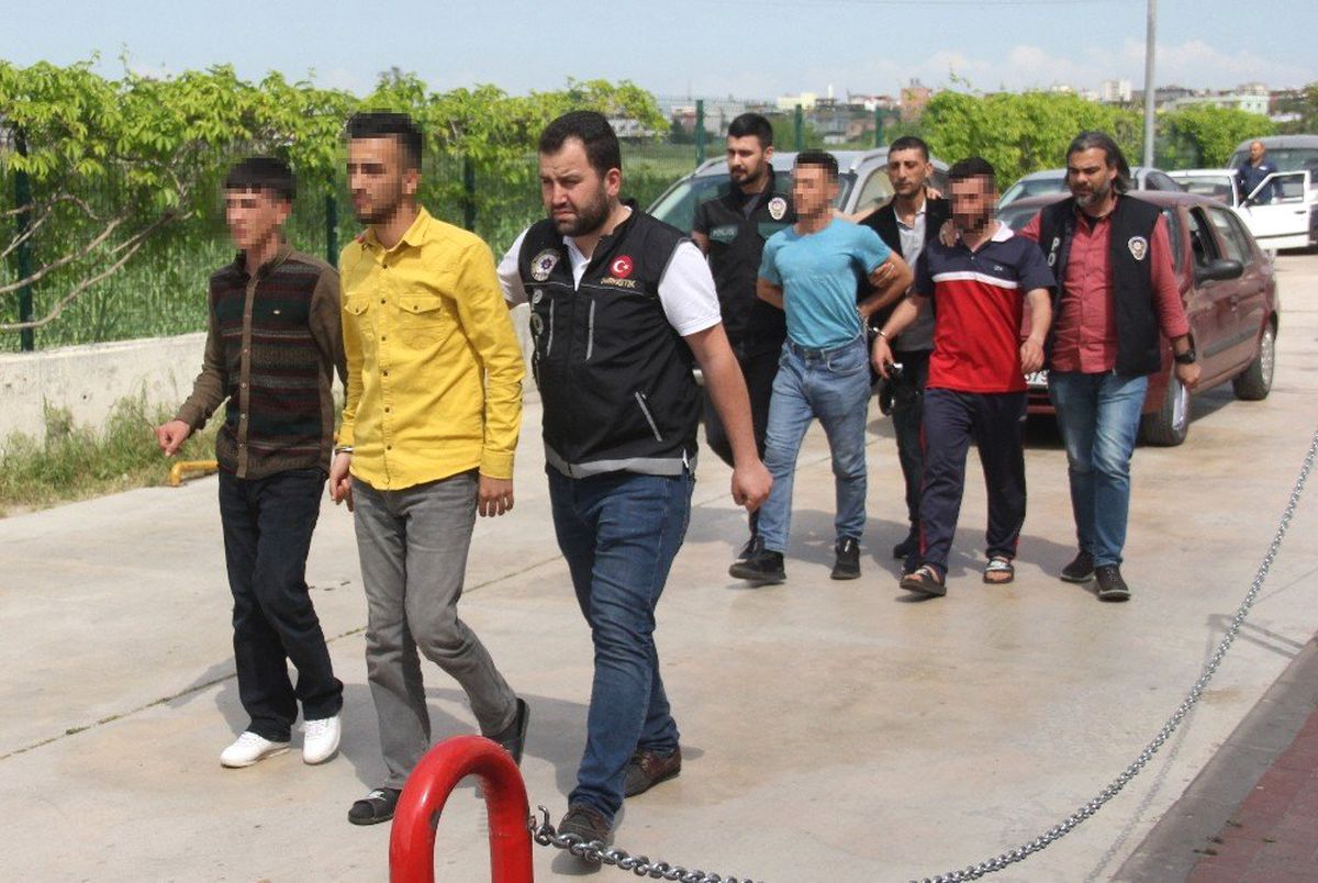 Torbacıdan Talimat: "Güzel Çekin Televizyona Çıksın"