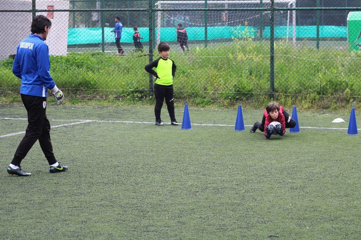 Yılport Samsunspor\'un Kalecileri Futbol Okulundan