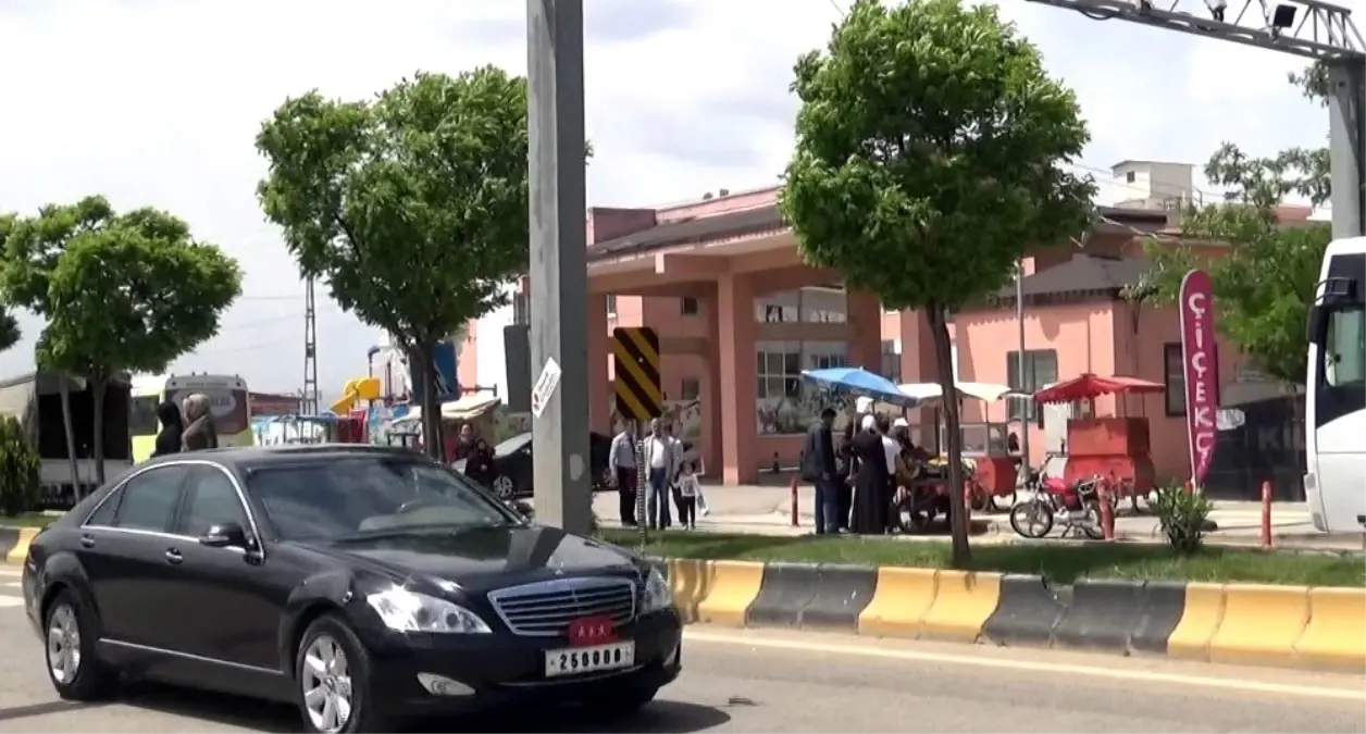 2\'nci Ordu Komutanı Sinan Yayla Suriye Sınırında