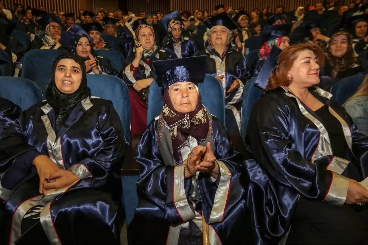 82 Yaşında Okuma Yazma Öğrendi