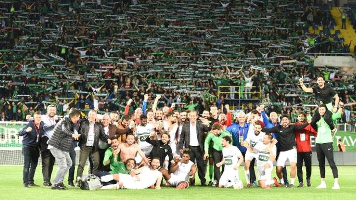 Abalı Denizlispor Süper Lig\'e Koşuyor