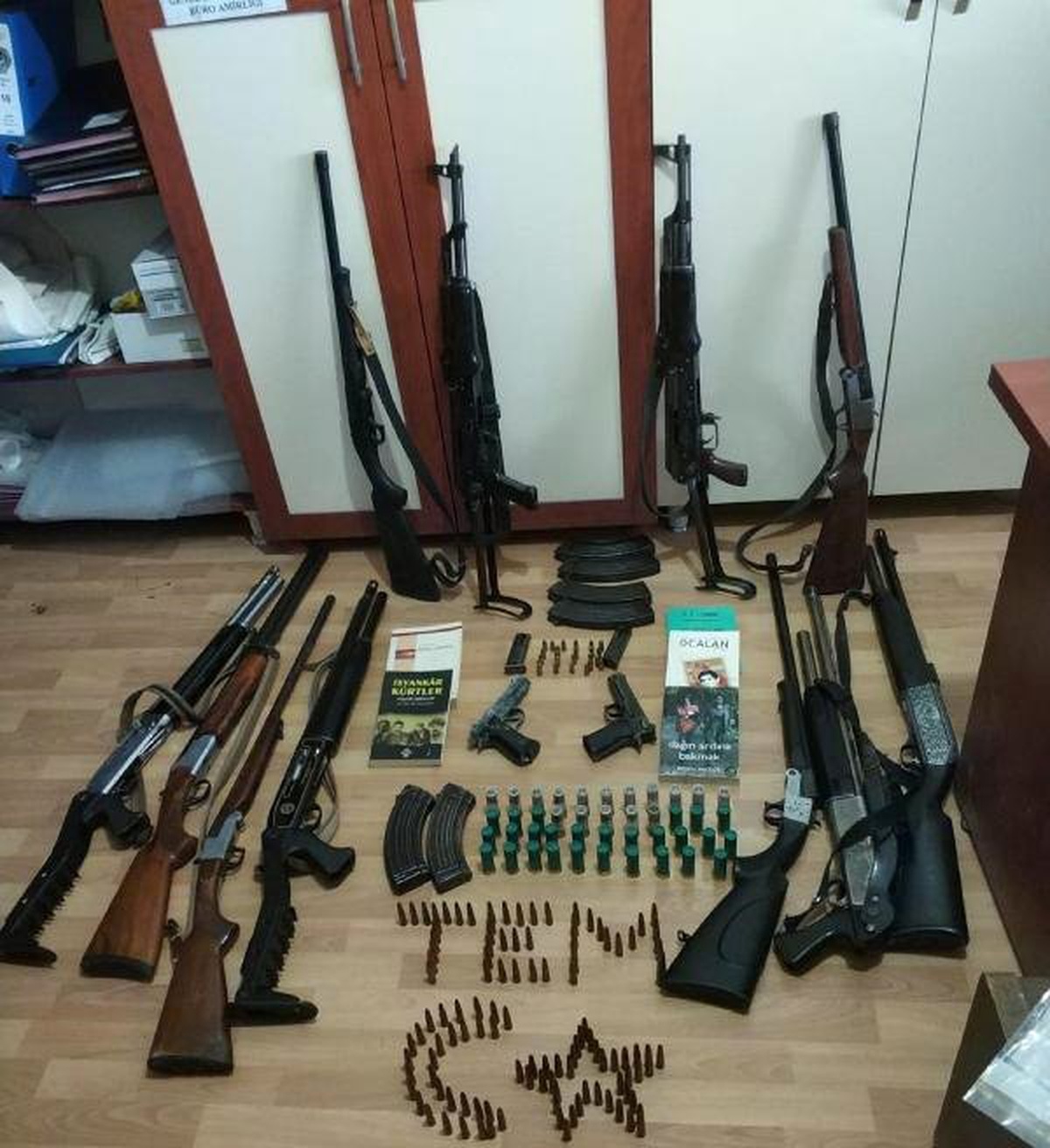 Ağrı\'da Pkk/kck Operasyonu: 11 Gözaltı