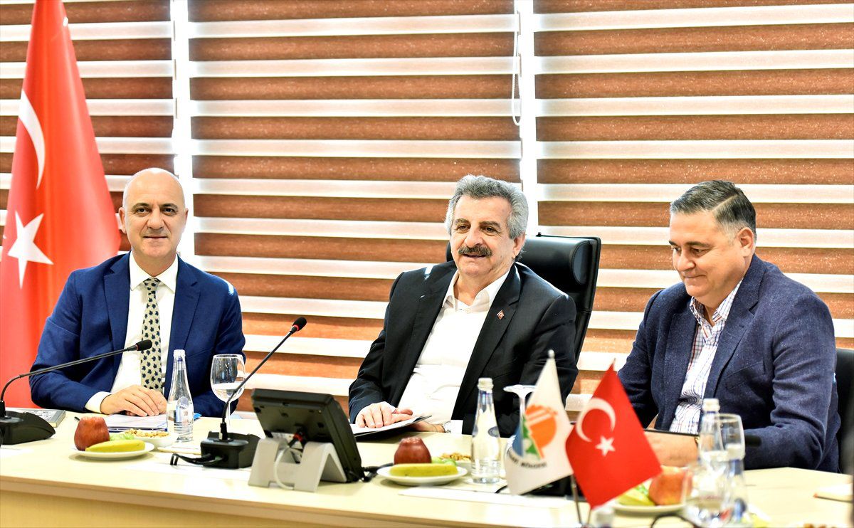 Bakan Yardımcısı Büyükdede\'den Antalya Osb\'ye Ziyaret