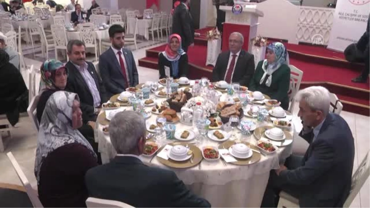 Devlet Övünç Madalyası ve Beratı Törenleri