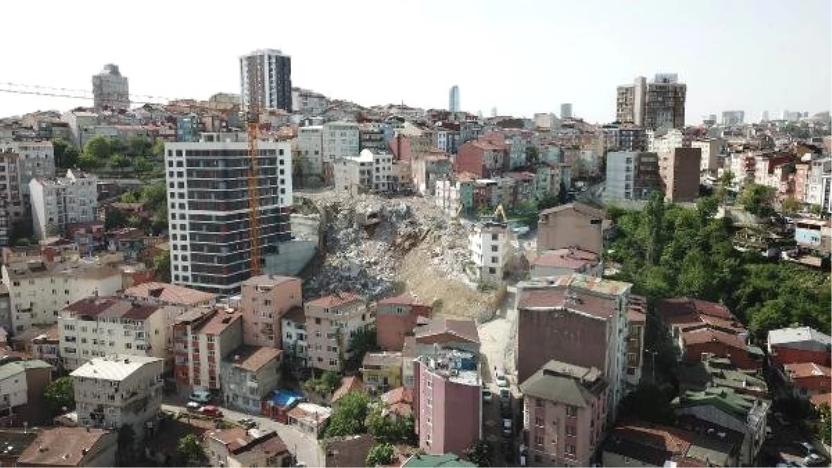 Havadan Fotoğraflarla) Kağıthane\'de 14 Bina Yıkıldı
