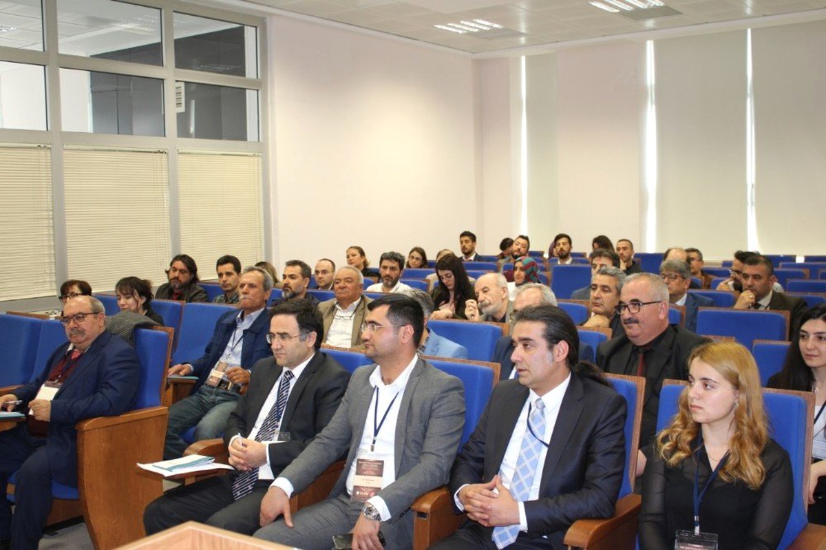 İran Araştırmaları Çalıştayı Sona Erdi