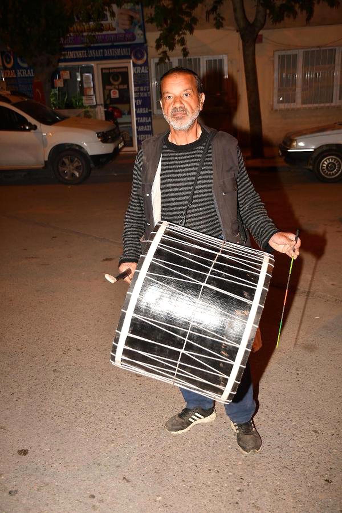 Manisa\'da Ramazan Davulcuları İş Başında