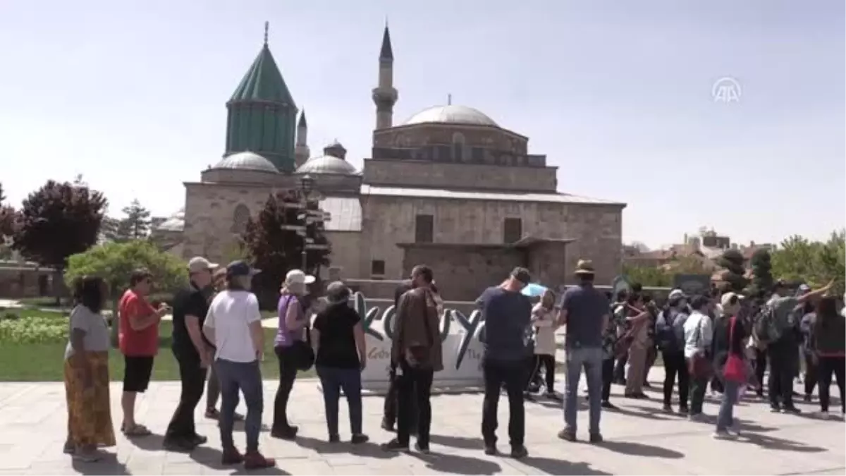 Mevlana Müzesi\'nde Ramazan Yoğunluğu