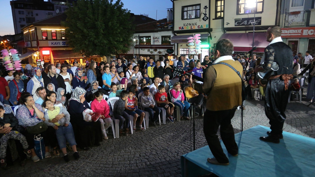 O Eski Ramazanlar Odunpazarı\'nda
