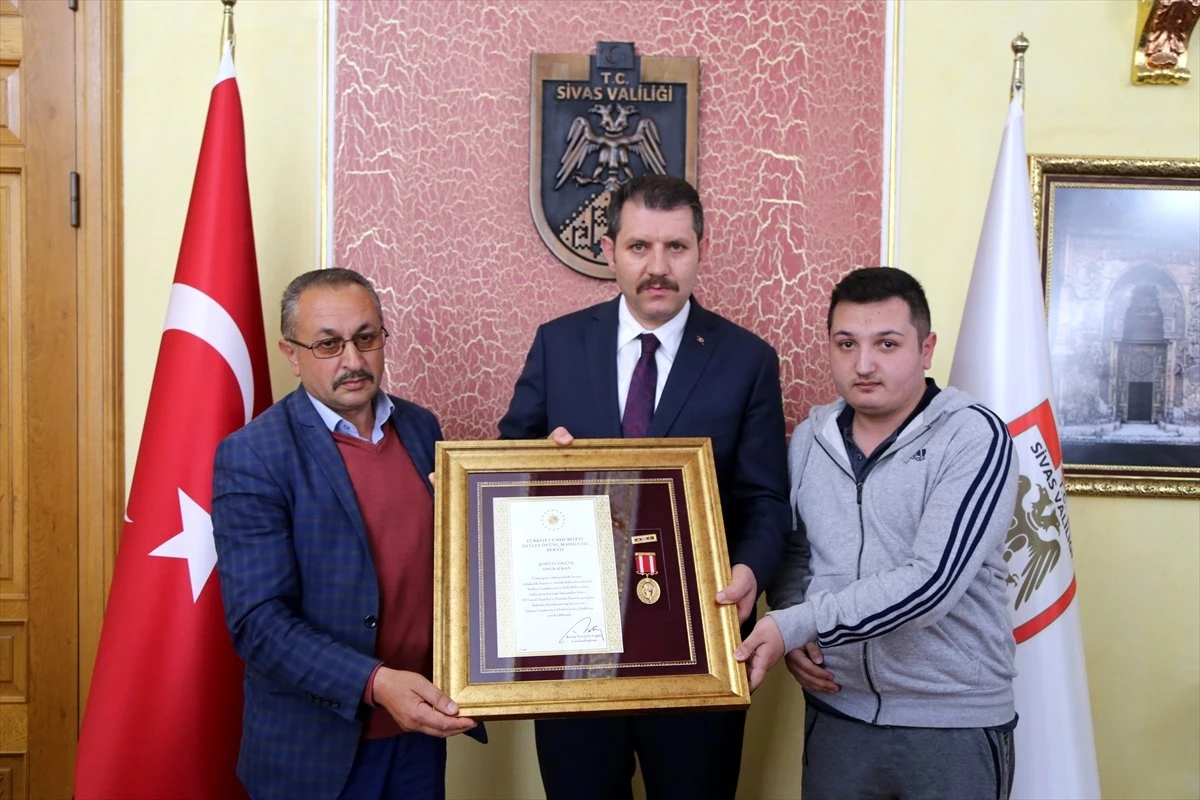 Sivas\'ta Devlet Övünç Madalyası Tevcih Töreni