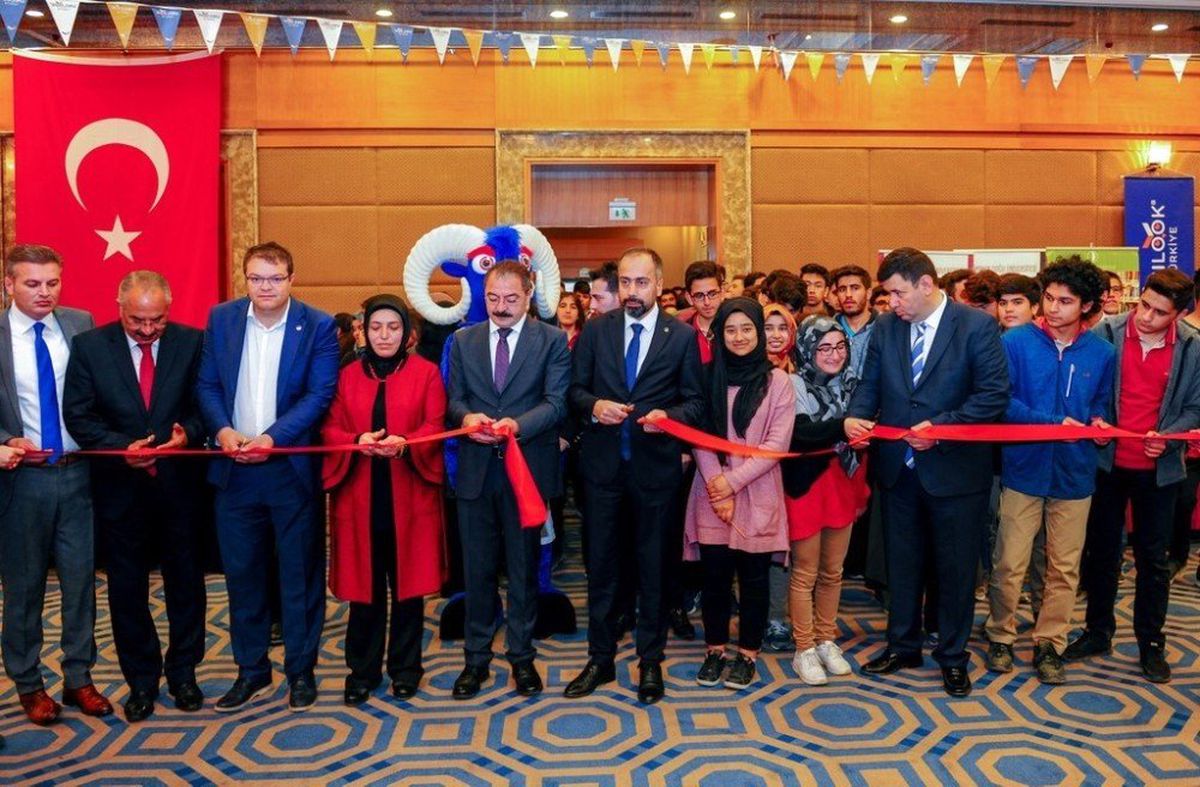 Van\'da "Üniversite Tanıtım ve Tercih Günleri\' Başladı