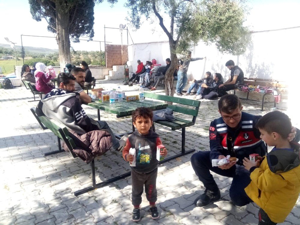Yabancılar İnsan Kaçakçılığına Hem Organizatörlük Hem de Öncülük Yaptı