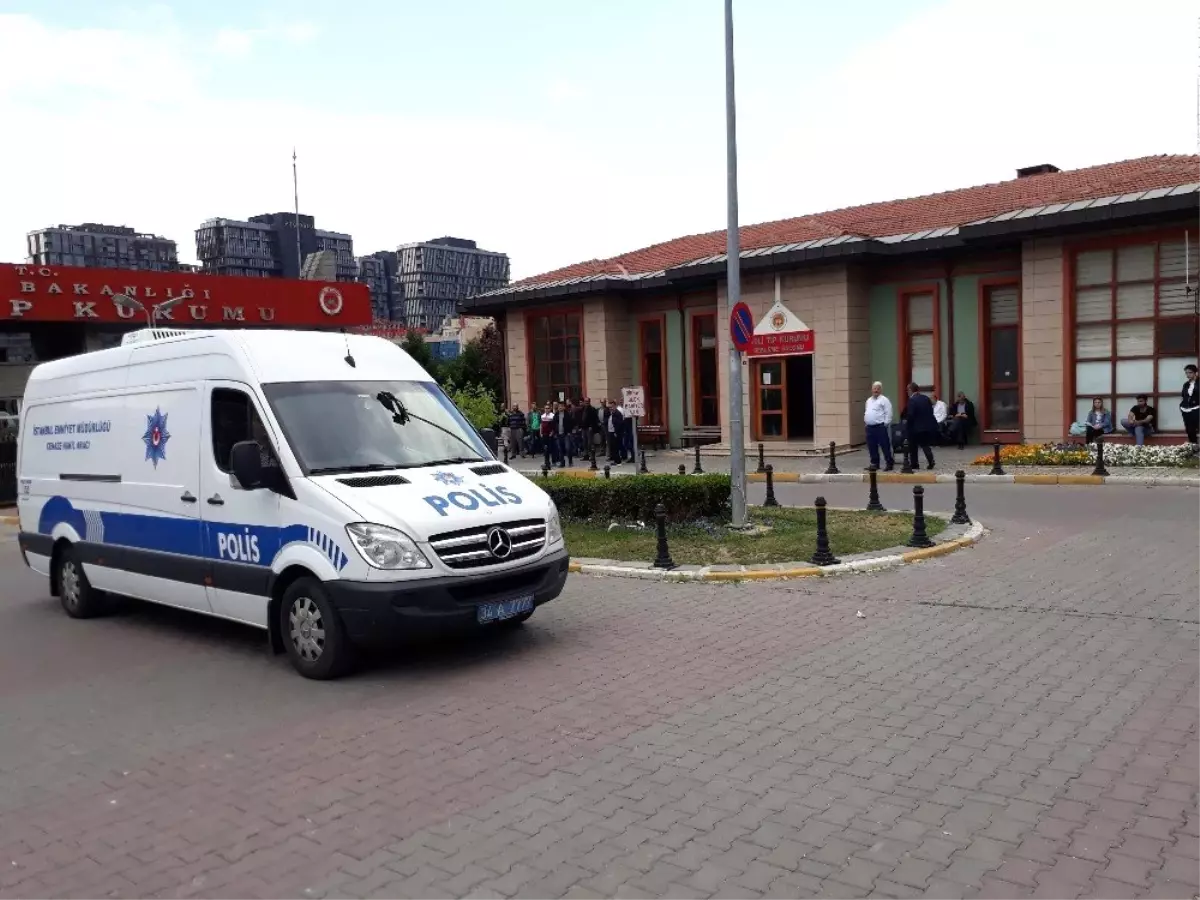 Beşiktaş Saldırısında Yaralanan Polis Memuru Şehit Oldu