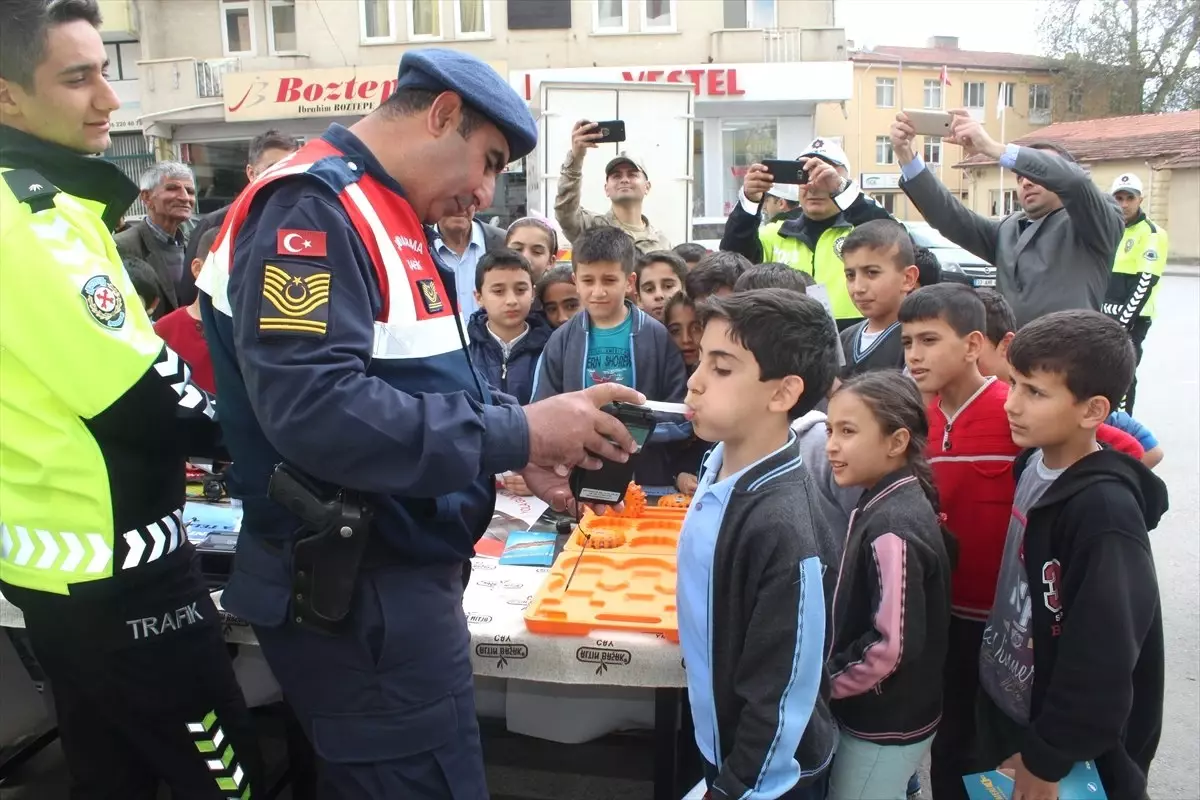 Doğanşehir\'de Karayolu Trafik Haftası Kutlandı