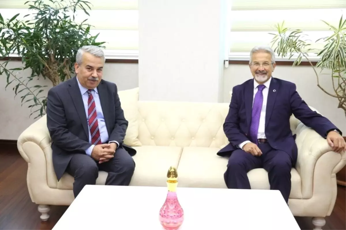 Erdem\'den Kaymakam Oral ve Emniyet Teşkilatına Ziyaret