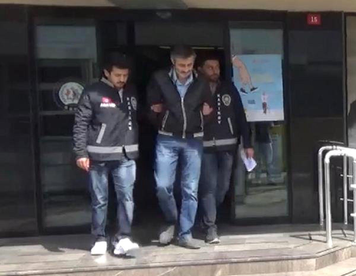 Kadıköy\'de Eşini Öldüren Koca Adliyeye Sevk Edildi