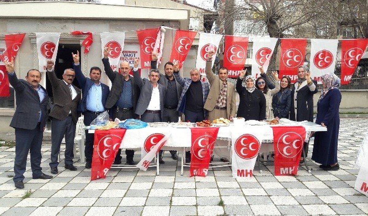 MHP\'den Yardım Kermesi