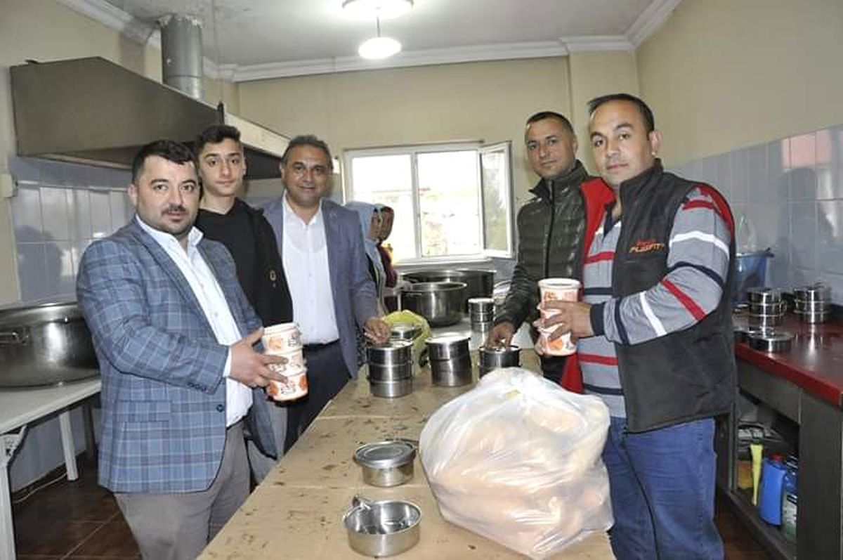 Ramazan Boyunca 750 Kişiye İftar Yemeği