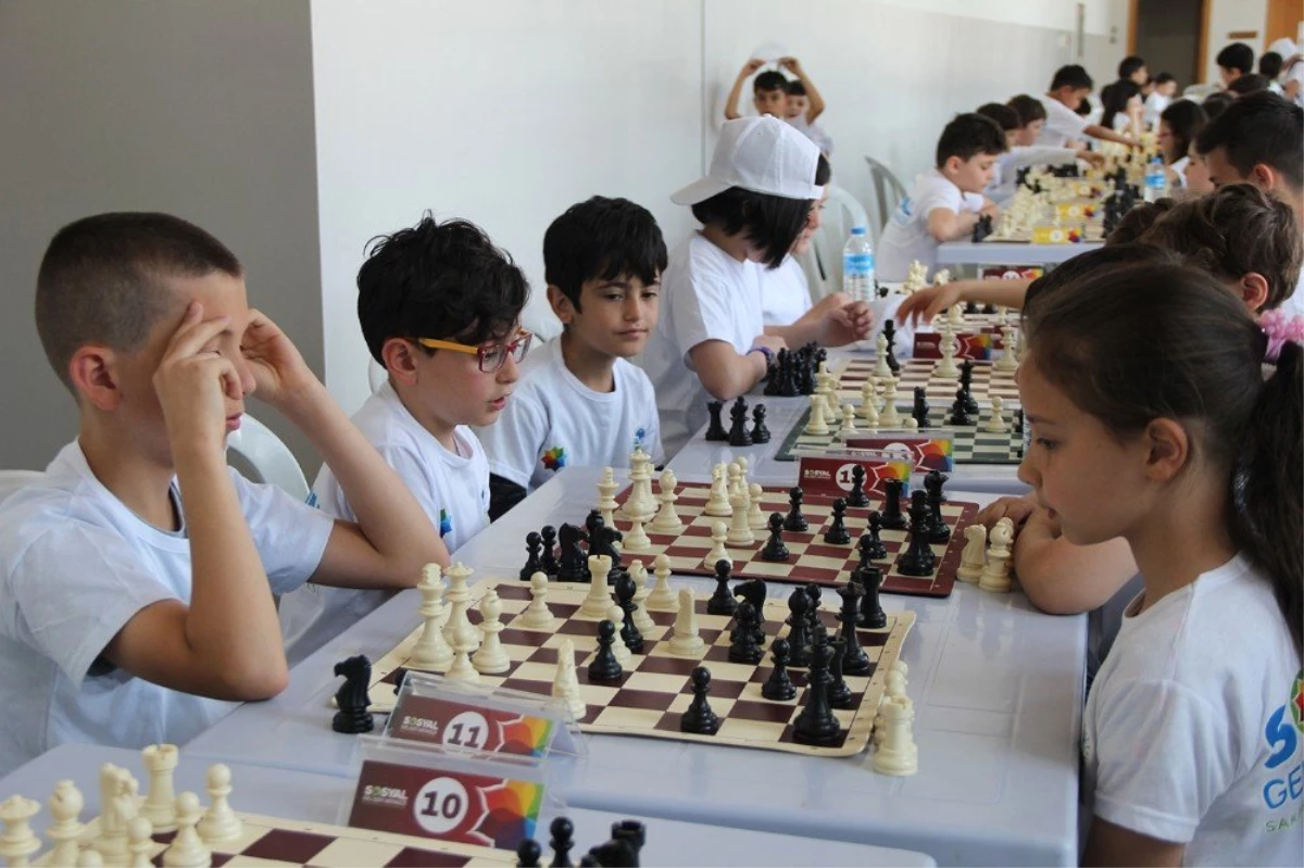 Satranç ve Akıl Oyunları Turnuvası Tamamlandı
