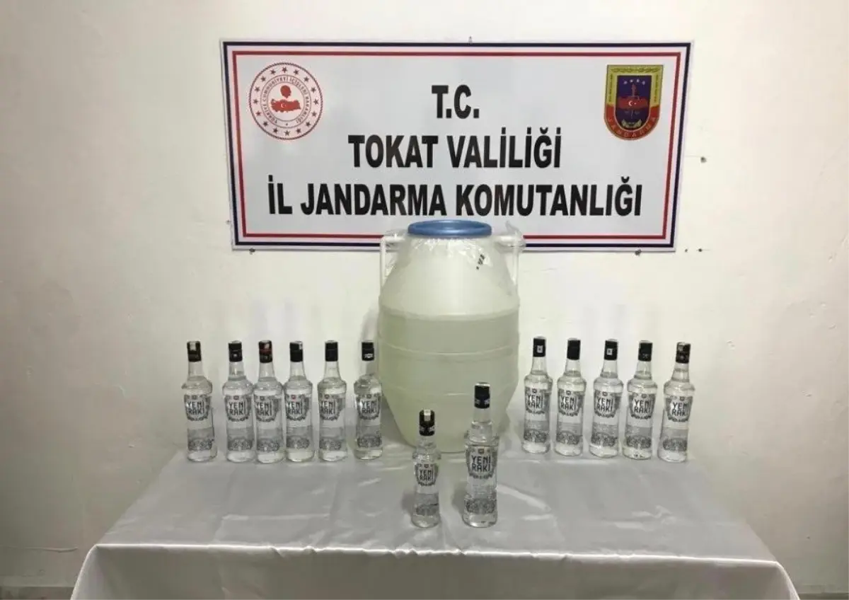 Şişelediği Sahte Rakılarla Yakalandı