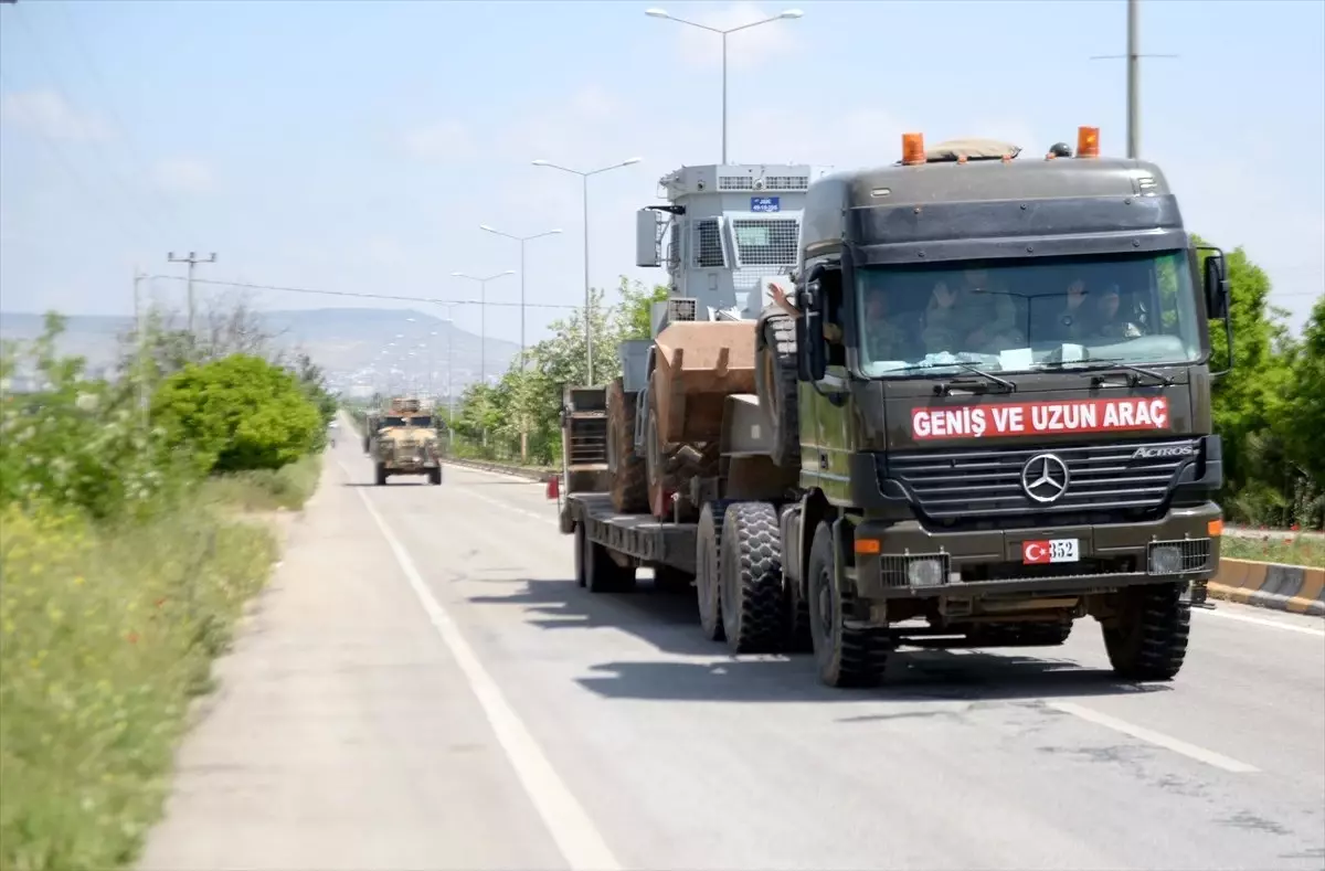 Suriye Sınırına Askeri Sevkiyat