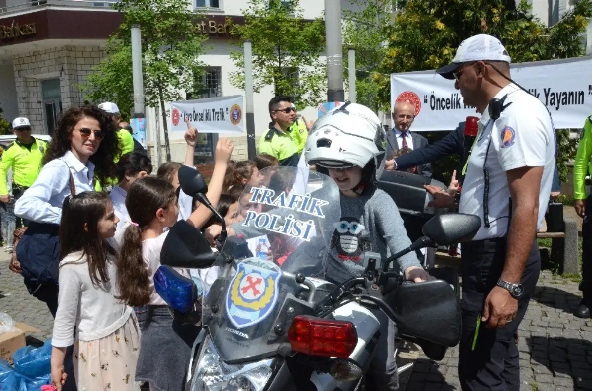 Trafik Haftası Kutlamaları Devam Ediyor