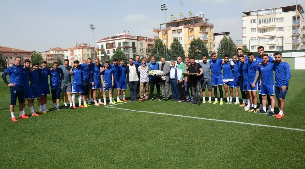 Tüfad\'dan Manisa Büyükşehir Belediyespor\'a Ziyaret