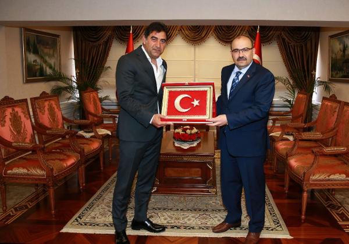 Ünal Karaman, Vali Ustaoğlu\'nu Ziyaret Etti