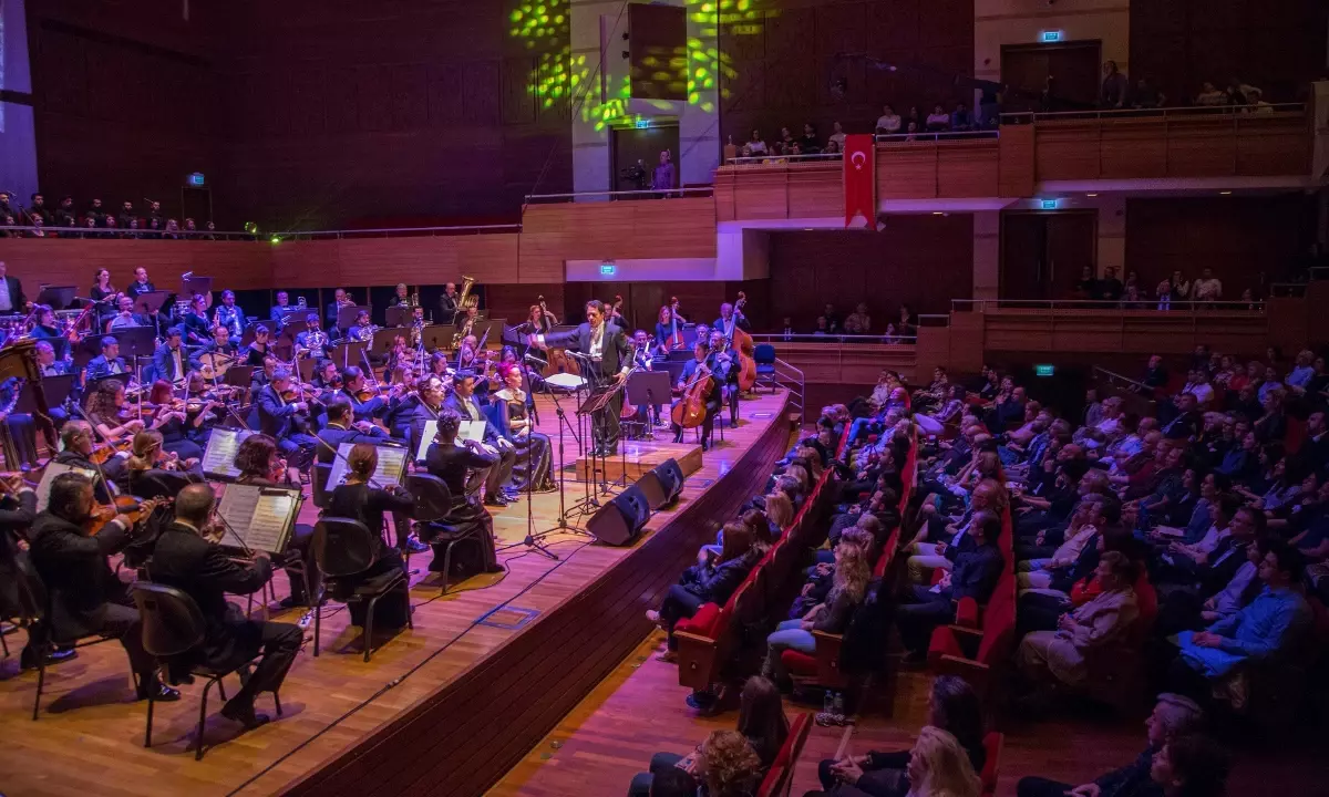 AASSM\'DE Konser Sezonu "İlahiler Senfonisi" İle Kapandı