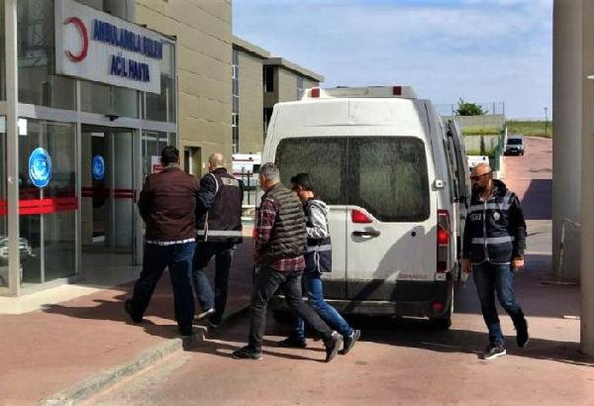 Ayvalık\'ta 9 Kişinin Öldüğü Tekne Faciasına 5 Tutuklama