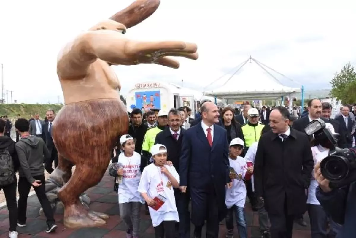 Bakan Soylu: 3 Bin Sürücüye Eğitim Verilecek